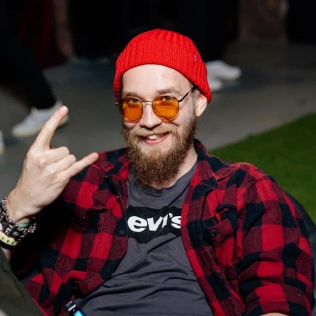 Ростислав Шарафутдинов