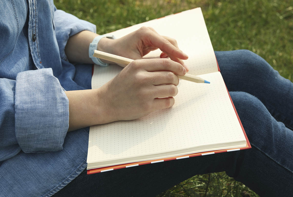 Kak narisovat cheloveka