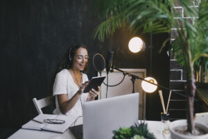 Professiya sozdatel podkastov podrobnoe opisanie i obzor