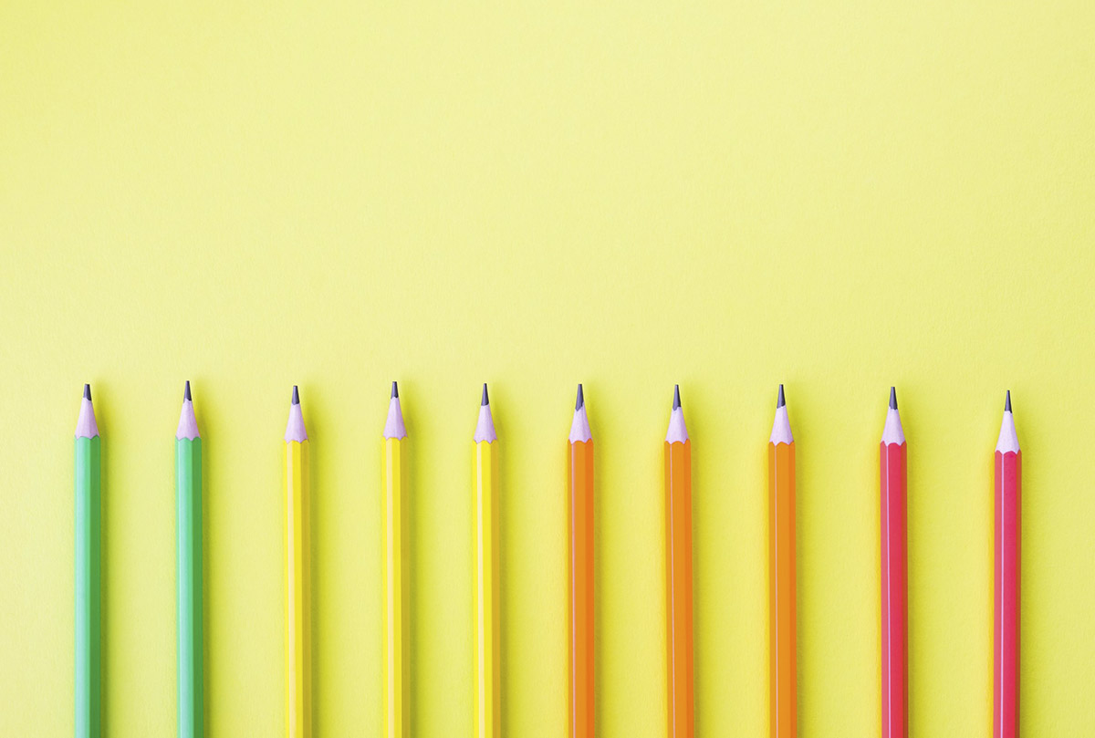 Top 10 luchshih shkol dizayna po versii checkroi