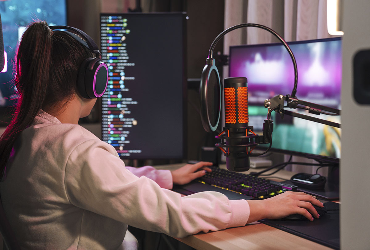 Kak zarabatyvat na tviche