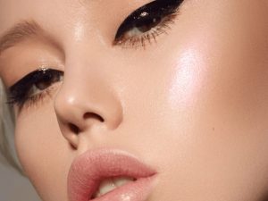 Курс «Визажист с нуля» от Skillbox Курс «Визажист с нуля» от Skillbox