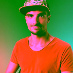 Денис Старов