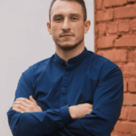 Илья Русаков