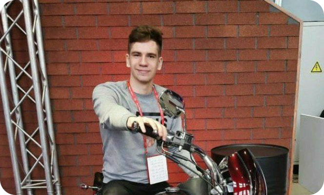 Илья Титаев, ведущий разработчик в ucom4b.com