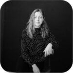 Наташа Джола