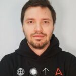 Никита Попов