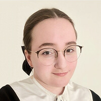 Николь Пирогова, Преподаватель дизайна