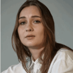 Полина Накрайникова, Редактор роста в «Горящей избе»