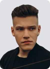 Тихон Резцов, Основатель и гендиректор словолитни «Шрифтовик». Сооснователь и арт-директор брендингового агентства «ЧСВ»