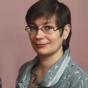 Юлия Леонычева, Кандидат исторических наук