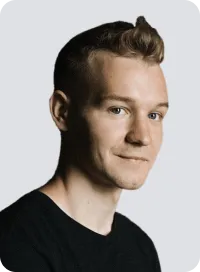 Никита Тустяновский, Управляющий компаниями на Wildberries и OZON